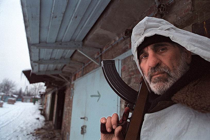1995 год. Участник чеченских вооруженных формирований во время боев в Грозном
