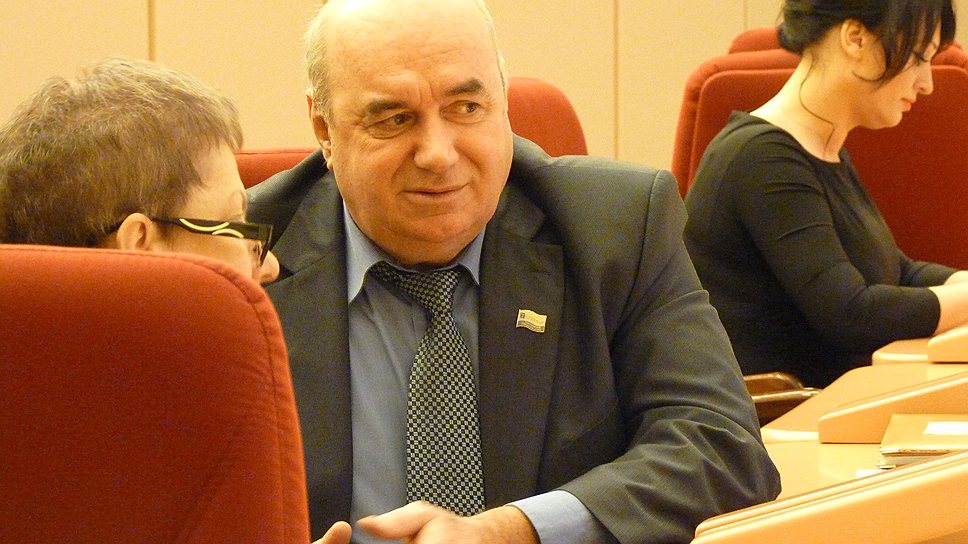 Депутат саратовской гордумы Сергей Гусев отрицает свою причастность<br />
к нелегальным нефте-перерабатывающим производствам<br />
