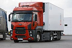 Отдельного упоминания заслуживает рама Cargo, точнее, толщина ее лонжеронов — 10 мм, пожалуй, беспрецедентный показатель для современного магистрального седельного тягача
