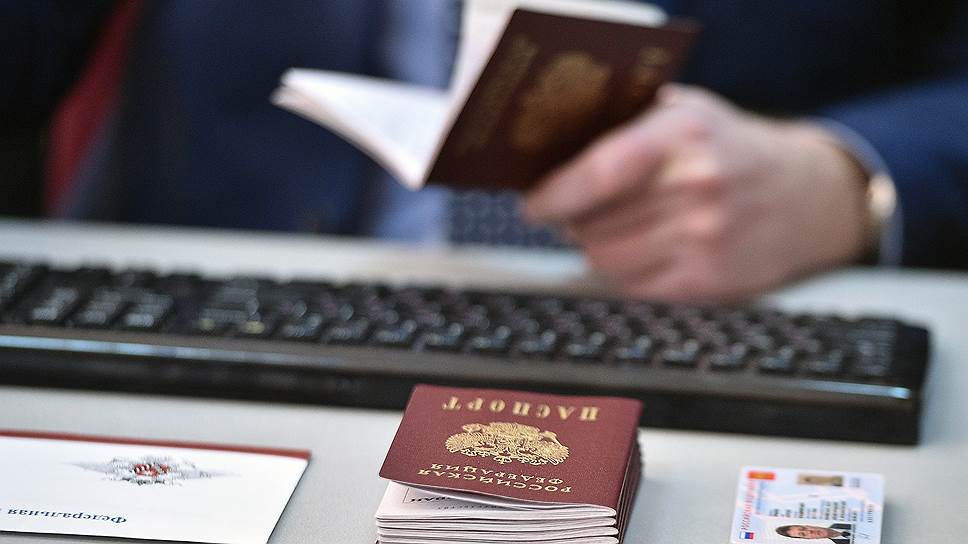Могут ли жители непризнанных ДНР и ЛНР получить российские паспорта