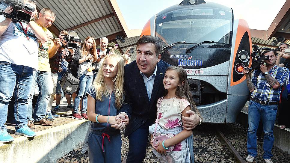 Михаил Саакашвили намерен приехать в Киев «с народом»