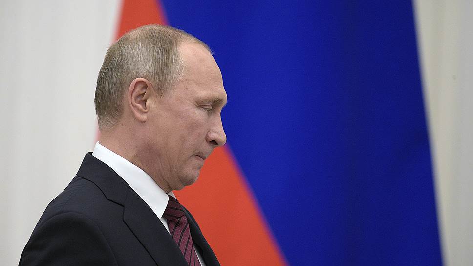 Президент Владимир Путин попросил бывших губернаторов помочь назначенным на их место политикам