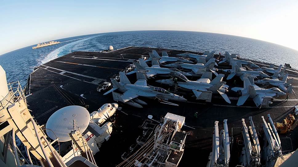 Зачем США разворачивают авианосную группу в Персидском заливе