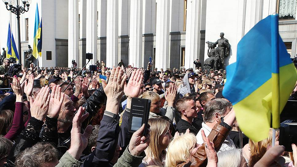 Как граждане Украины оценивают новый закон