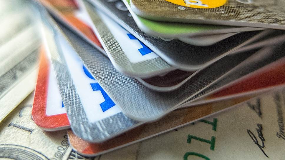 Почему растет спрос на кредитные карты