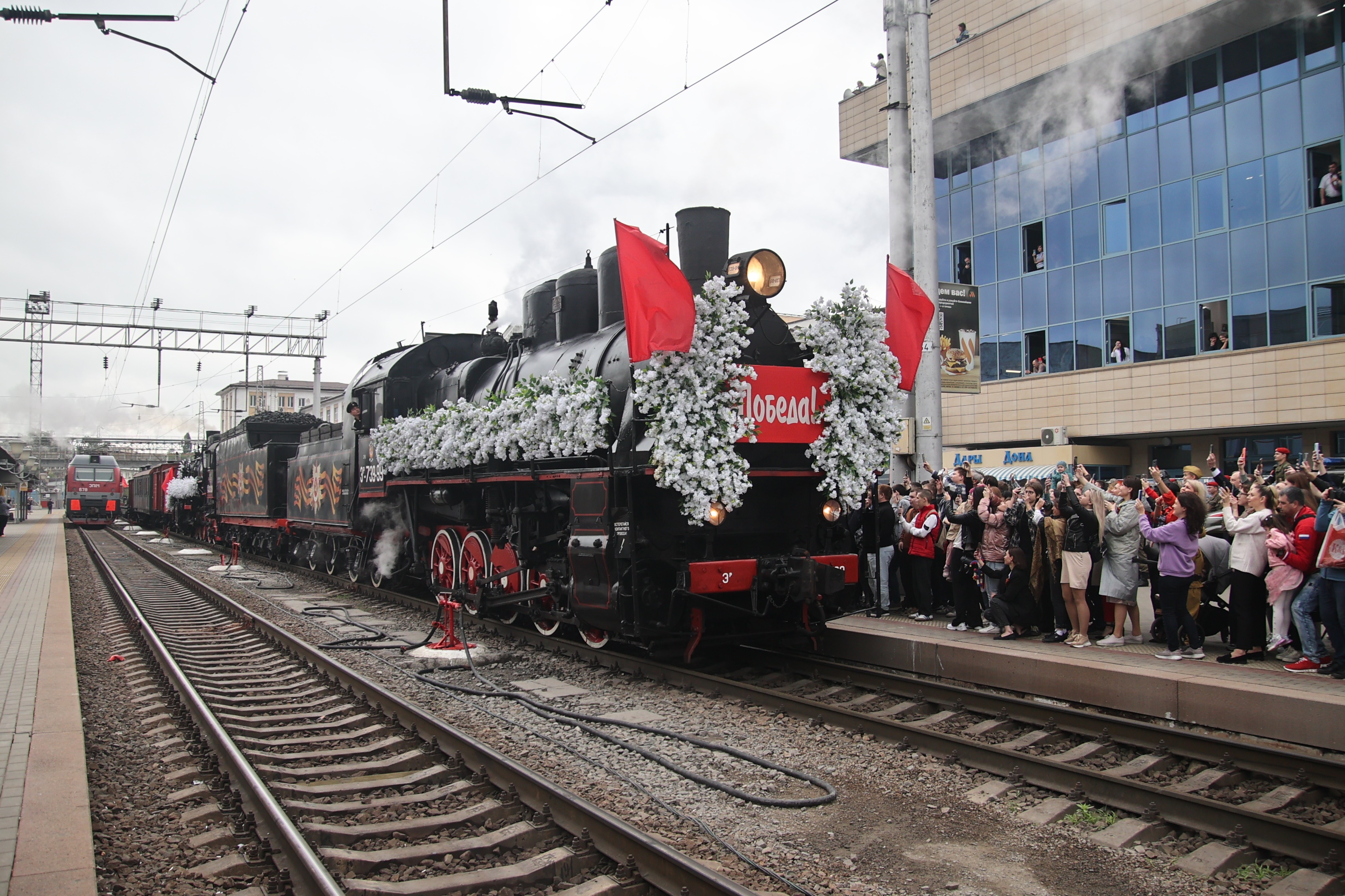 В Ростов прибыл ретро-поезд «Победа»