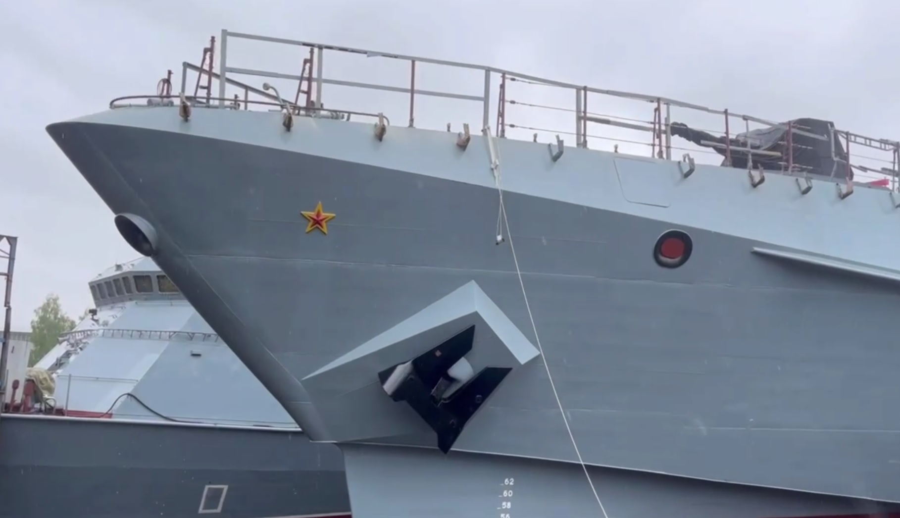 Спуск на воду патрульного корабля «Виктор Великий» и малого ракетного корабля «Тайфун»