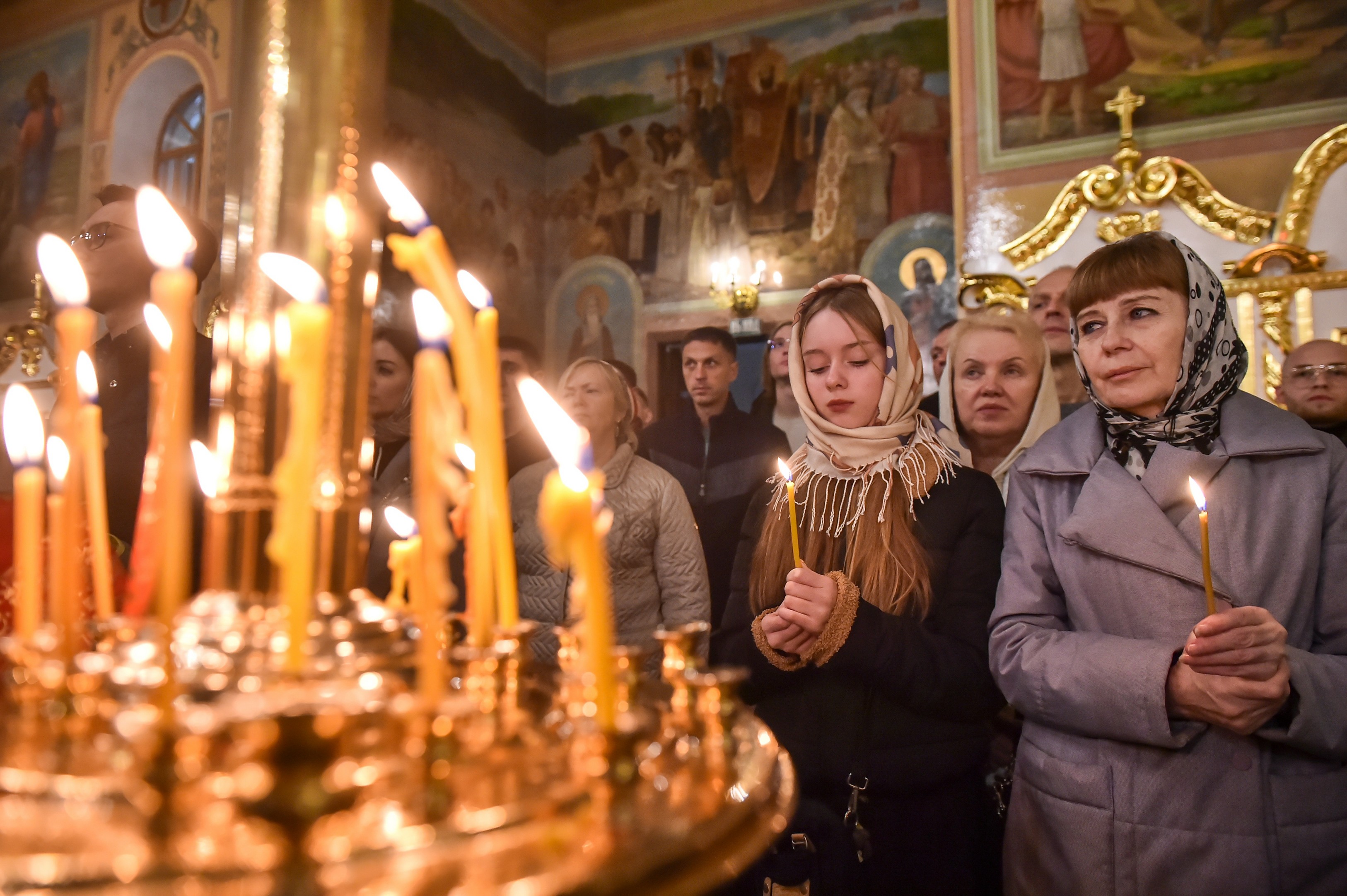 Как верующие Новосибирска и Красноярска отметили один из главных христианских праздников