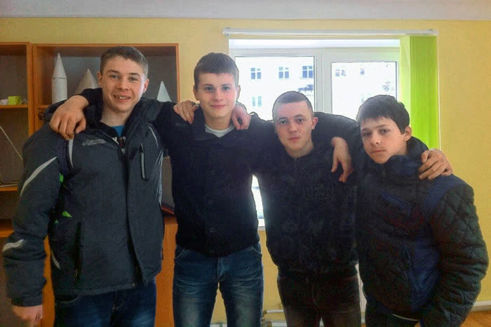 Влад с друзьями в Горловке, 2014 год