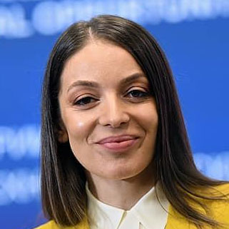 Зарина Догузова, глава Ростуризма, в интервью газете «Известия» 15 июня