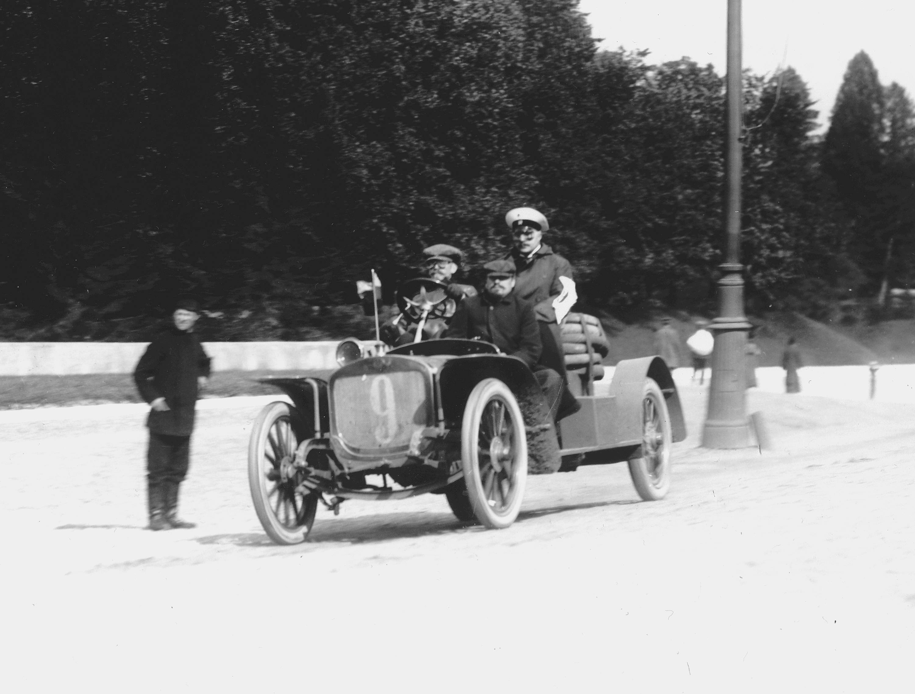 Самый первый «Руссо-Балт» во время пробега Петербург – Рига – Петербург в августе 1909 года