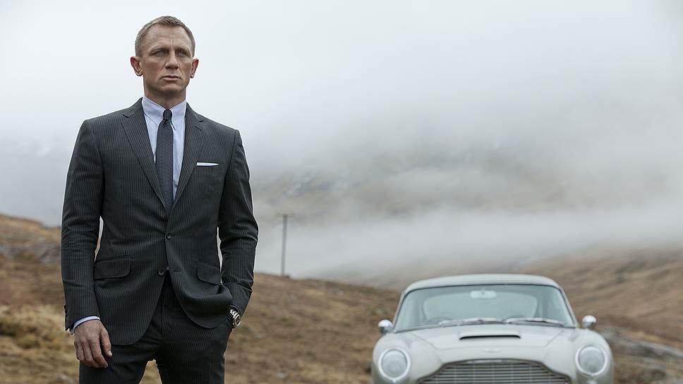 Aston Martin DB5 и Дэниел Крейг в фильме «007: Координаты „Скайфолл”», 2012 год