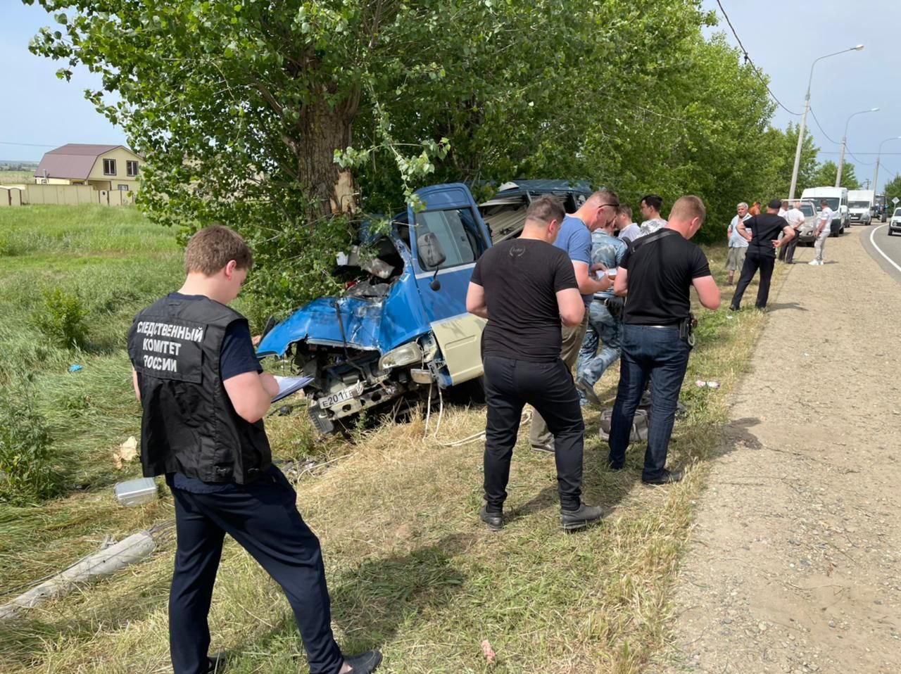 Следком возбудил дела после смертельной аварии с пассажирским  микроавтобусом в районе Темрюка – Коммерсантъ Краснодар