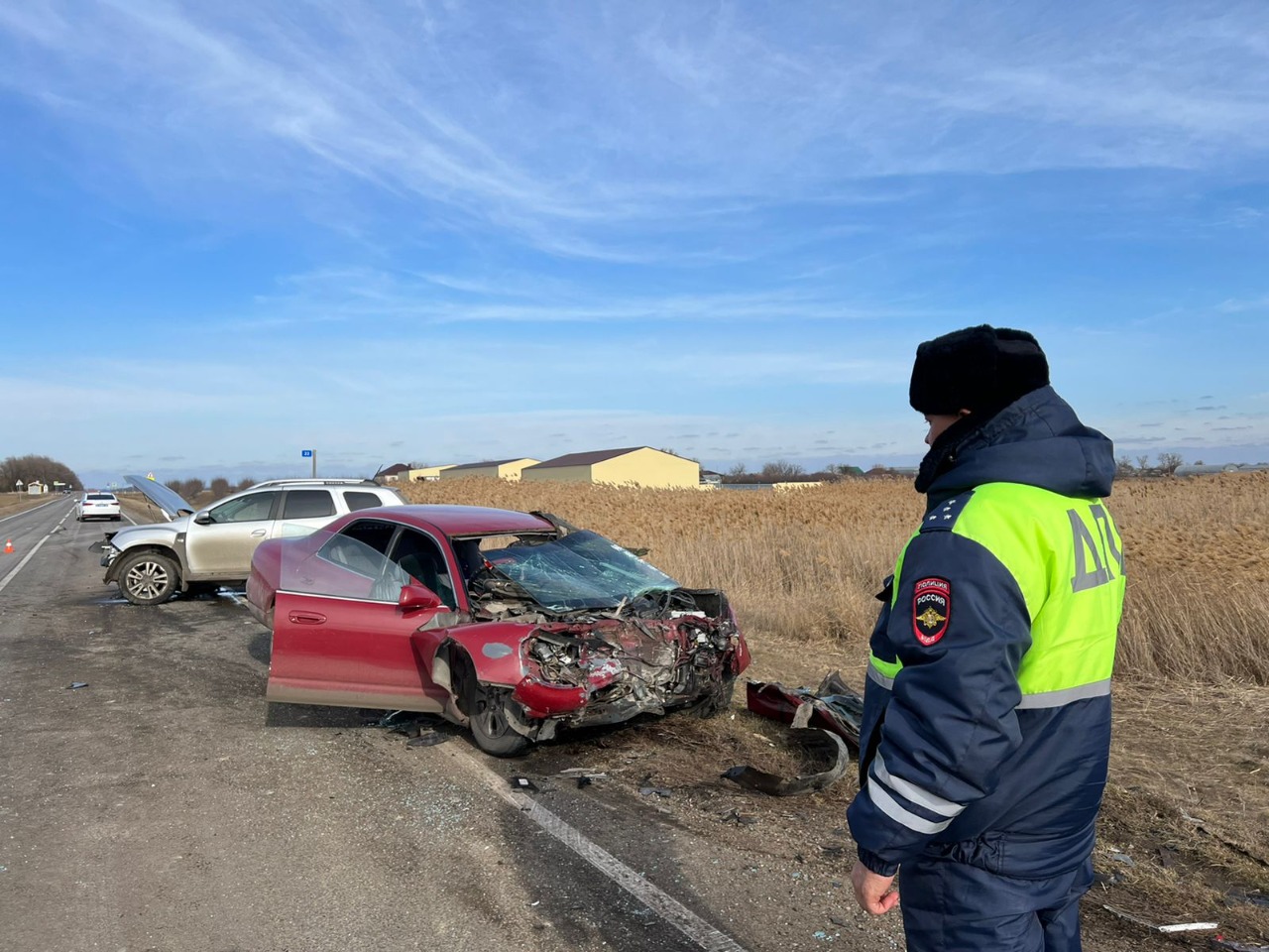 трое взрослых и трое детей в машине (95) фото