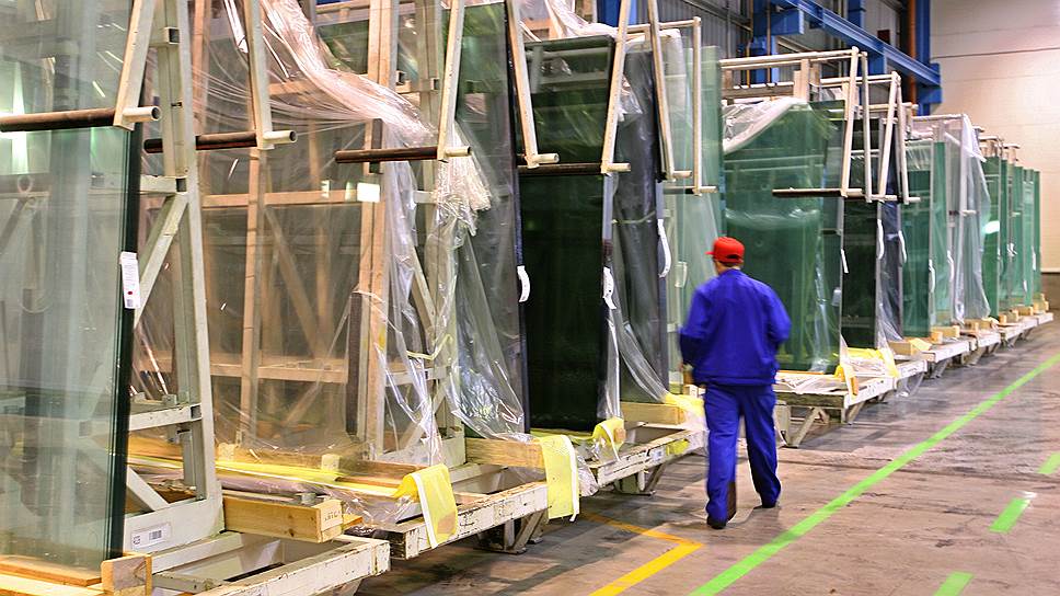 Сибирским производителям стекла приходится возить сырье из европейской части России