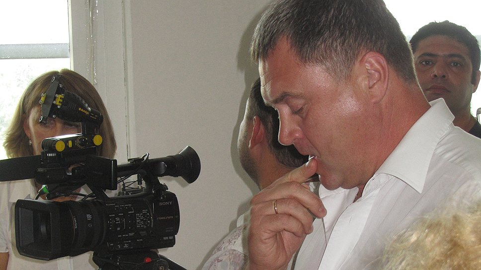 Вердикт по делу главы администрации Саратова Алексея Прокопенко (на фото) под прицелами телекамер зачитывали почти семь часов