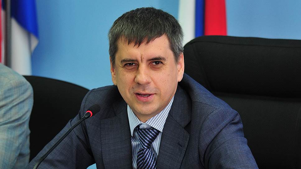 Действующий мэр Тольятти Сергей Андреев так и не подал заявку на конкурс на пост главы города, хотя до этого активно собирался