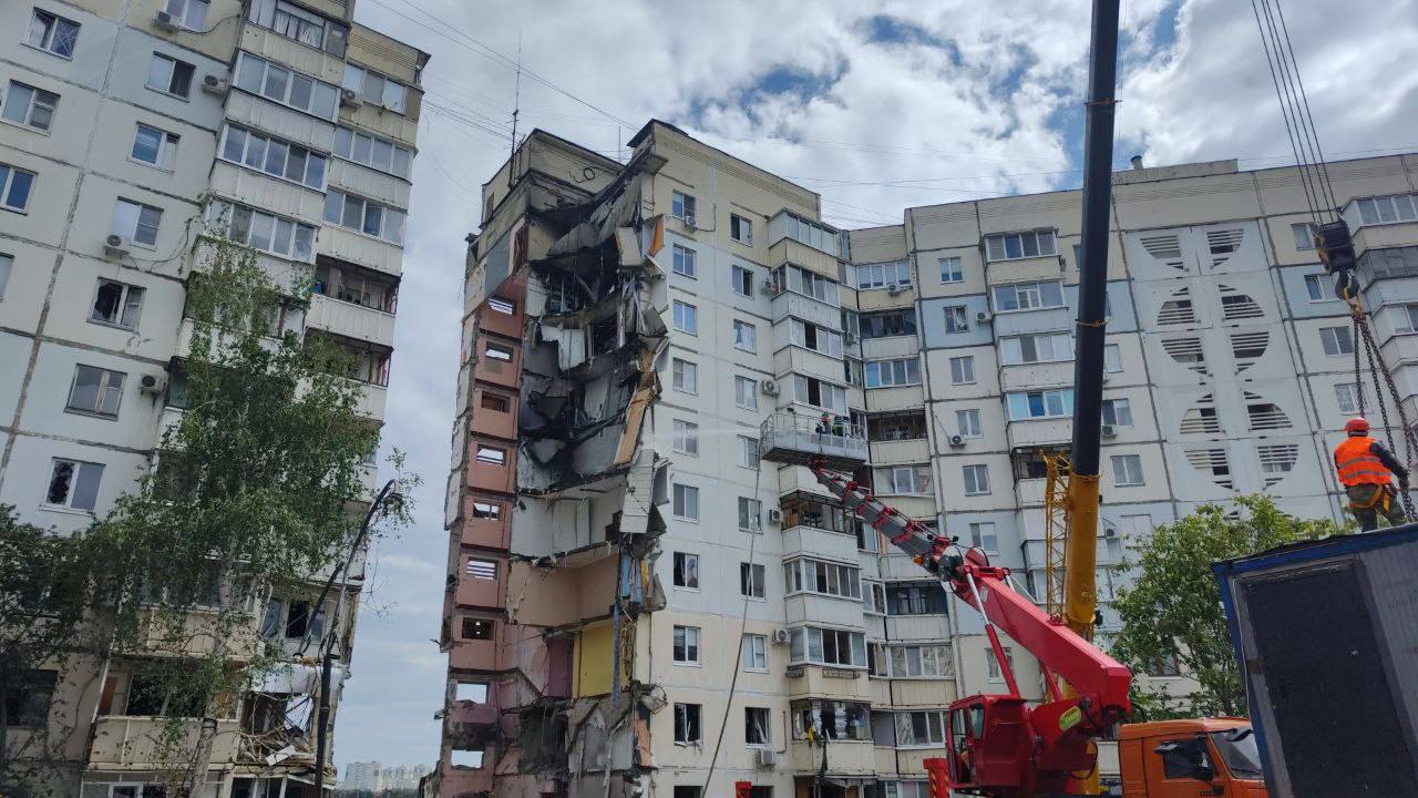 В доме с обрушившимся подъездом на Щорса в Белгороде произошли пожары –  Коммерсантъ Воронеж