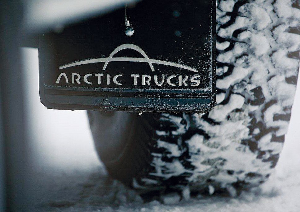 Самым значимым достижением Arctic Trucks является покорение Северного полюса на модифицированном красном автомобиле Toyota Hilux. Об этой экспедиции рассказывали в программе Тор Gear. Автомобили Arctic Trucks использовались также для покорения Южного полюса Земли.