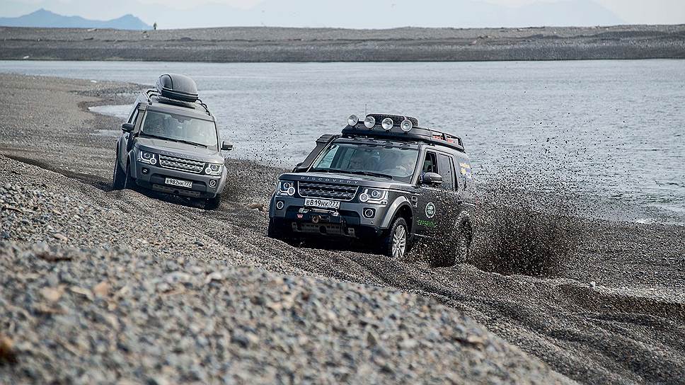 Базовое оснащение серийных внедорожников Land Rover Discovery столь многообразно, что никакой &quot;особой&quot; подготовки для самых сложных маршей и переходов им не требуется. Чтобы достичь цели, водителю нужно лишь указать ее на карте.