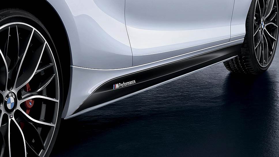 Дизайн колес BMW M Performance рождается одновременно с дизайном автомобиля. Помимо привлекательного внешнего вида колесные диски отличаются особой технологией производства, за счет чего обеспечивается их удивительная легкость и прочность одновременно.  

