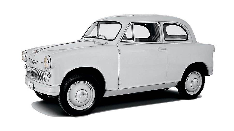 Первый автомобиль марки Suzuki появился в 1955 году и назывался Suzulight. Это была переднеприводная малолитражка компактных размеров с двухдверным кузовом и увеличенным дорожным просветом. Почти что Vitara за вычетом полного привода. Кстати, такой же бестселлер - модель Suzulight выпускалась до 1969 года.