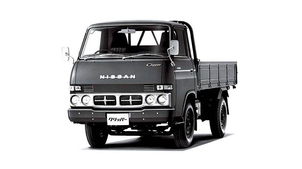 С момента прекращения выпуска Packard Clipper прошел всего год, а в Японии уже появился Nissan Clipper -- еще один случай из разряда &quot;совпадение -- не думаю&quot;. Так назвали небольшой грузовичок, который в 1966 году даже стал &quot;Принцем&quot;, но впоследствии от названия Nissan Prince Clipper отказались, и сейчас он снова просто Clipper.