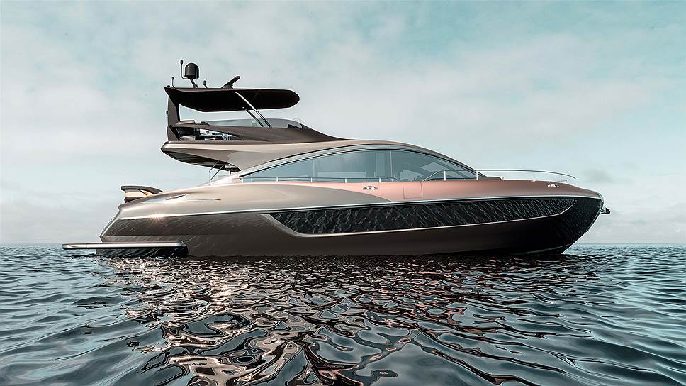 Постройкой, продажей и обслуживанием будущих яхт Lexus будет заниматься группа компаний Marquis-Larson Boat Group.