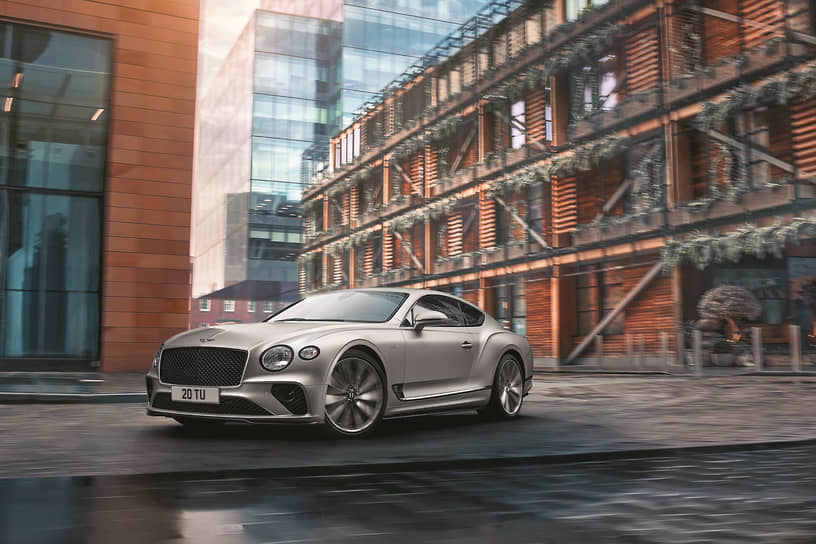 Все достоинства автомобилей Bentley традиционно выставляются напоказ, и версия Speed тоже недвусмысленно подчеркивает свою «особенность».

