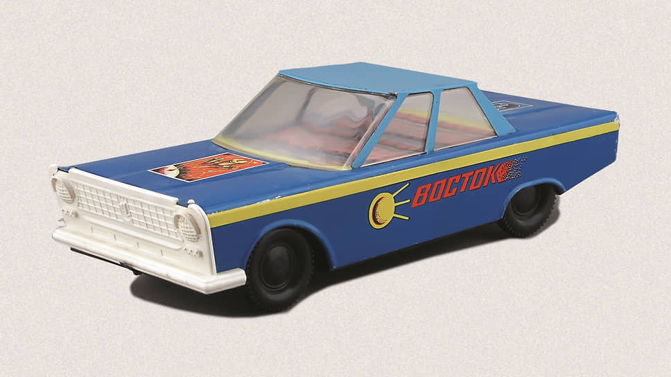 Автомобиль «Восток» был выпущен в СССР в семидесятые годы. Несмотря на сравнительно небольшой возраст, игрушка считается редкостью, особенно в таком хорошем состоянии, с нерасколотым передним бампером. &lt;br>Именно потому итоговая цена на машинку оказалась внушительной – 42 тыс. рублей