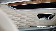 Новый Bentley Flying Spur получит кожаную 3D-обивку