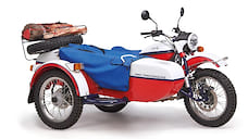 Мотоцикл «Урал» получил версию с дровами и палаткой