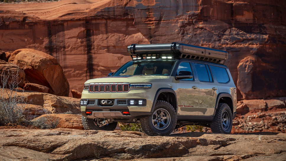 Jeep Grand Wagoneer Overland Concept