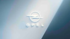Opel обновил фирменный логотип