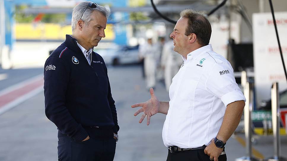 В Москве не все были довольны действиями соперников — глава BMW Motorsport Йенс Марквардт (слева) и глава Mercedes-Benz в DTM Ульрих Фритц (справа) обрушились с критикой на Audi за командную тактику