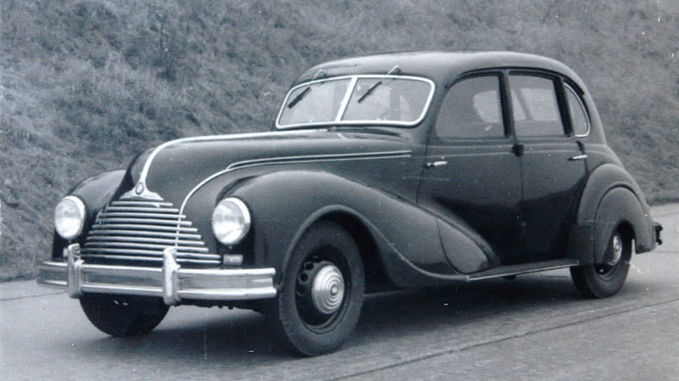 Один из первых экземпляров BMW-340, собранный в 1948 году