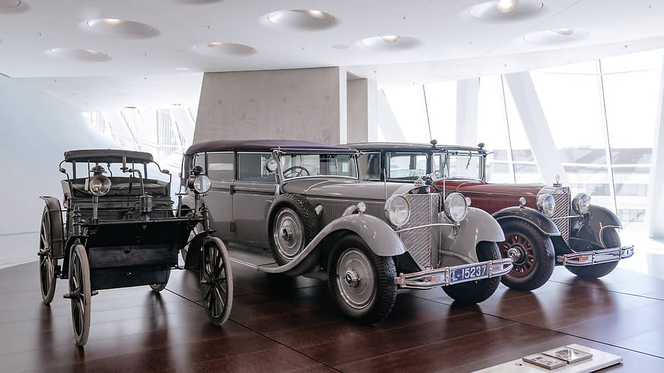 Марка Mercedes-Benz в своем музее, расположенном в Штутгарте, демонстрирует первый в мире роскошный автомобиль, а также первую машину компании Daimler-Motoren-Gesellschaft, построенную и проданную в 1892 году, то есть 130 лет назад