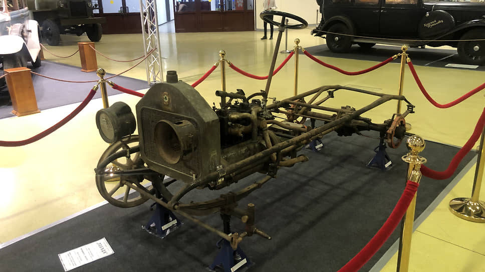 Коллекционер Ян Якушкин утверждает, что это шасси является самым старым известным автомобилем российской сборки  