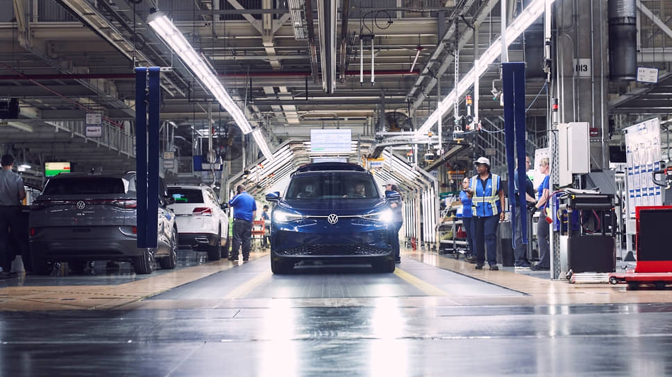 Июль 2022. Volkswagen начал сборку полностью электрического ID.4 на своем заводе в Чаттануге, штат Теннесси, США