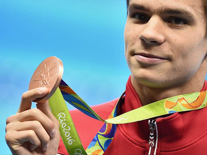 Пловец Евгений Рылов — бронзовый призер Олимпиады на дистанции 200 м на спине
