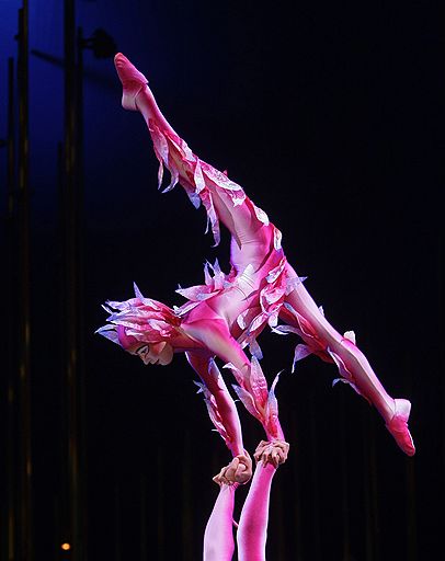 12.11.2008 &quot;Цирк Солнца&quot; демонстрирует шоу &quot;Varekai&quot; в Мадриде