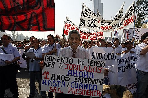 16.04.2009 В Чили состоялись многочисленные демонстрации. Около 12 тыс. человек выразили протест против массовых увольнений, которые происходят на предприятиях страны