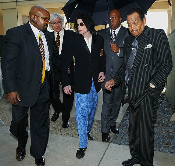 В 2003 году певец выпустил сборник своих хитов «Number Ones». В конце года полиция обыскала поместье звезды Neverland. Певцу были предъявлены обвинения в совращении малолетних мальчиков. Суд по этому делу закончился в мае 2005 года оправдательным вердиктом. После этого Майкл Джексон уединился на острове Бахрейн