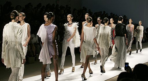 С 10 по 17 сентября в рамках нью-йоркской Недели моды дизайнеры представили коллекции сезона весна-лето 2010