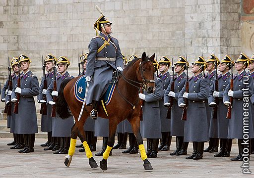 Развод полка на соборной площади