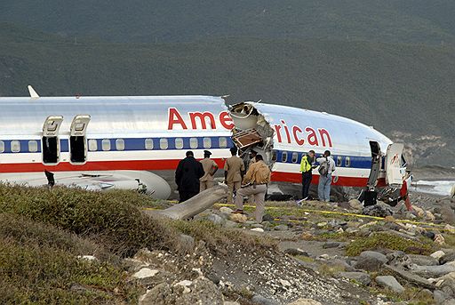 23.12.2009 В аэропорту Кингстона (Ямайка) после приземления авиалайнер Boeing 737 развалился на две части. На борту находились 148 пассажиров и шесть членов экипажа — никто не постарадал
