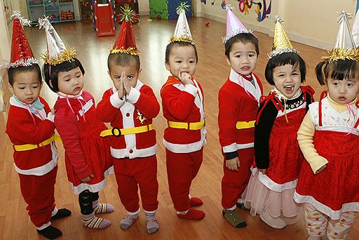 В ночь с 24 на 25 декабря миллионы католиков, протестантов и часть православных верующих всего мира отпраздновали Рождество Христово по григорианскому календарю. Вьетнам