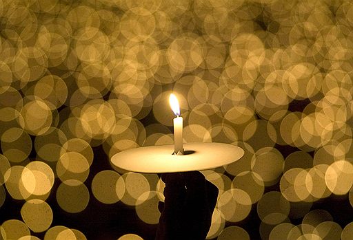 В ночь с 24 на 25 декабря миллионы католиков, протестантов и часть православных верующих всего мира отпраздновали Рождество Христово по григорианскому календарю. Индонезия