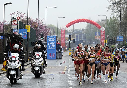 25.04.2010 Россиянка Лилия Шобухова победила в Лондонском марафоне, пробежав дистанцию 42,2 км. В этом году в забеге приняли участие 37 тыс. человек