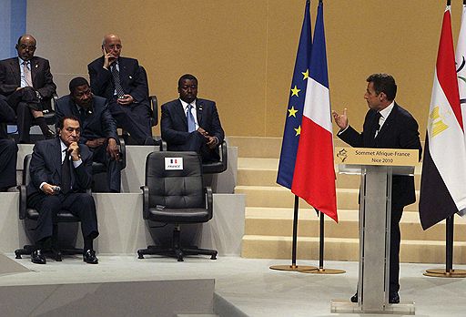 31.05.2010 В Ницце открылся юбилейный 25-й саммит Африка-Франция, в котором принимают участие 38 африканских стран. Главная тема саммита - обсуждение экономических связей
